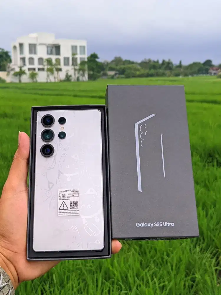 Samsung S25 Ultra 12/256 GB Like New