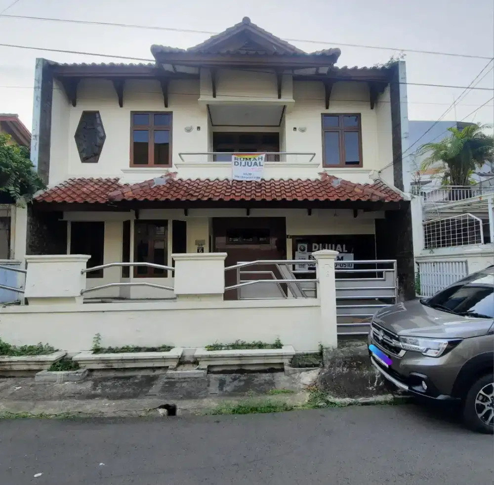 Rumah di Pondok Indah Selangkah ke Mall