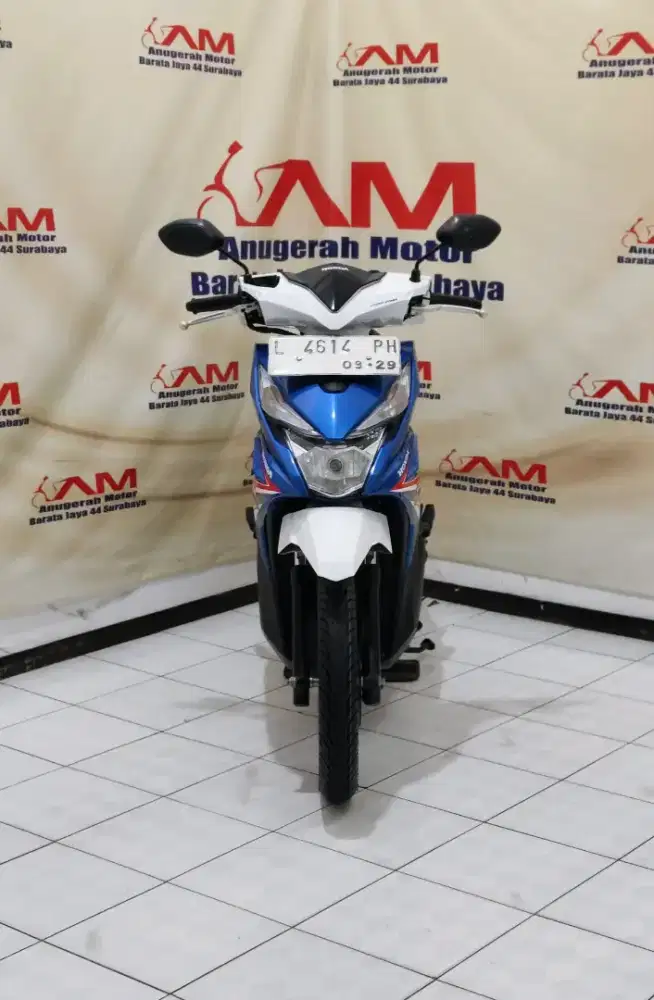 Honda Beat Eco Tahun 2019 warna Biru Putih