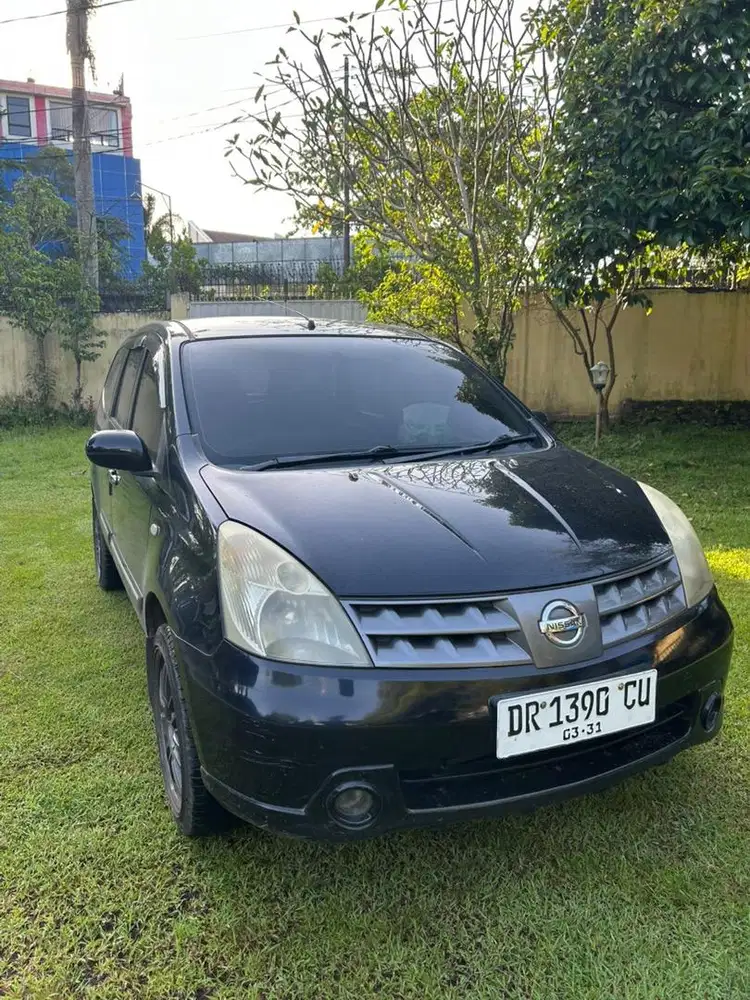 NISSAN GRAND LIVINA XV 1.5 AUTOMATIC