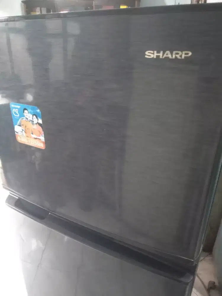 Kulkas Sharp 2 pintu
