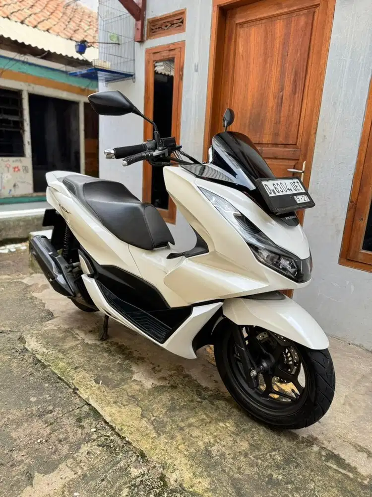 Honda PCX 160cc 2022 ABS Type Tertinggi Mulus Terawat