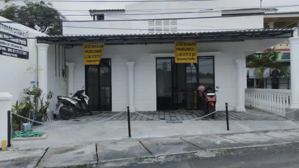 Paviliun pinggir Jalan Raya Jatingaleh