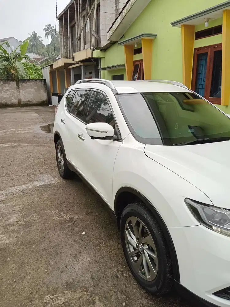 Nissan X-Trail 2015 Bensin