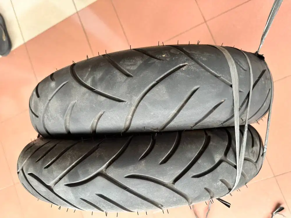 Ban copotan XMAX (dunlop scoot smart) masih tebal 95%