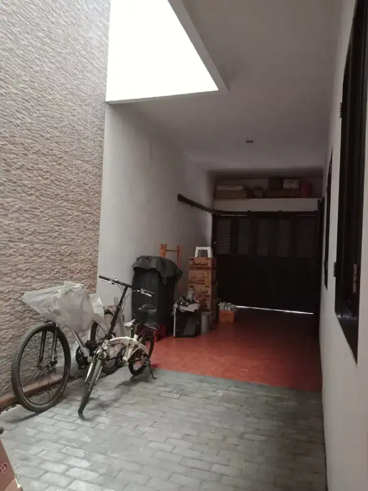 Dijual Rumah Bagus 2 Lantai di TKI 3 Furnished