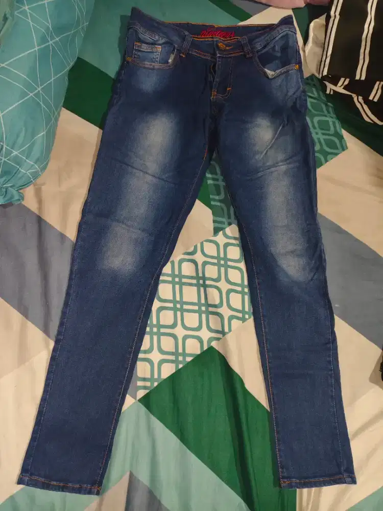 Preloved celana jeans