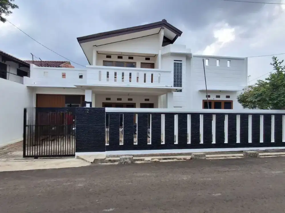 Rumah dijual Murah, Luas 2 Lantai Pondok Kelapa, Jakarta Timur dekat Tol Becakayu