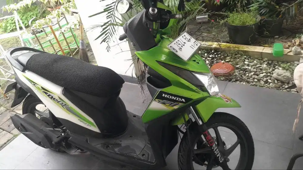 Honda Beat 2013 Orisinil mesin Bagus Lengkap