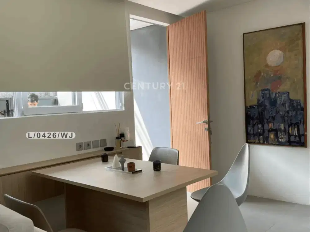 Rumah 2 Lantai Nyaman Siap Huni Di Kebayoran Lama Jakarta Selatan