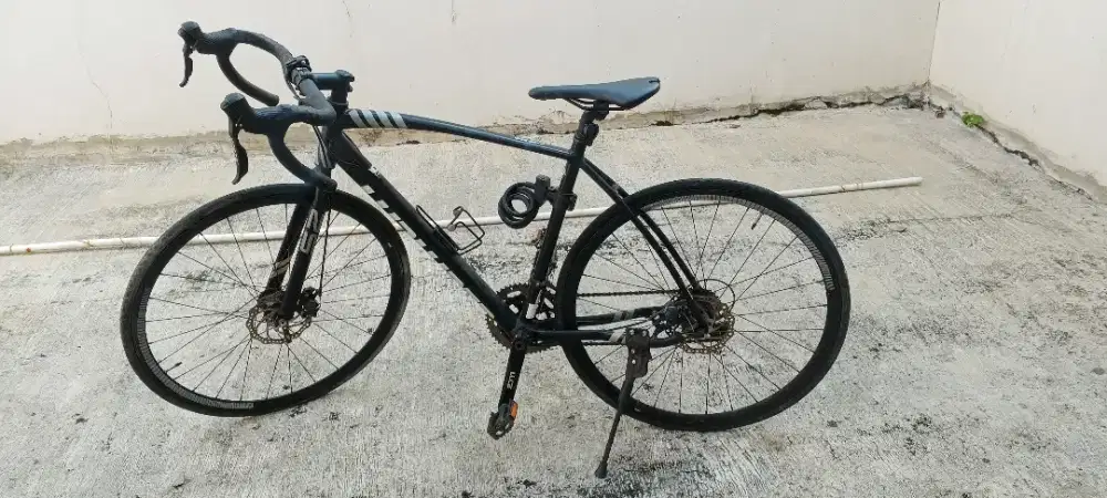 Sepeda balap ROAD BIKE FRC52 ELEMENT