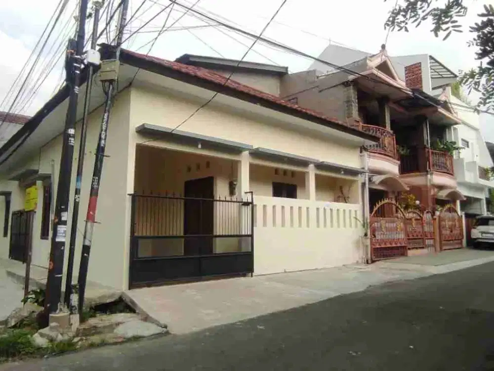 sewa rumah 1 lantai di pondok kelapa 2 kt