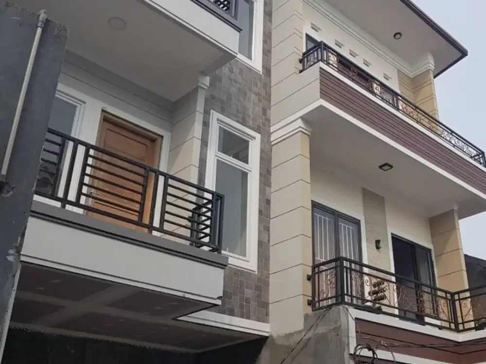 Disewakan Rumah Baru 3 Lantai Uk 5x15 Tangerang
