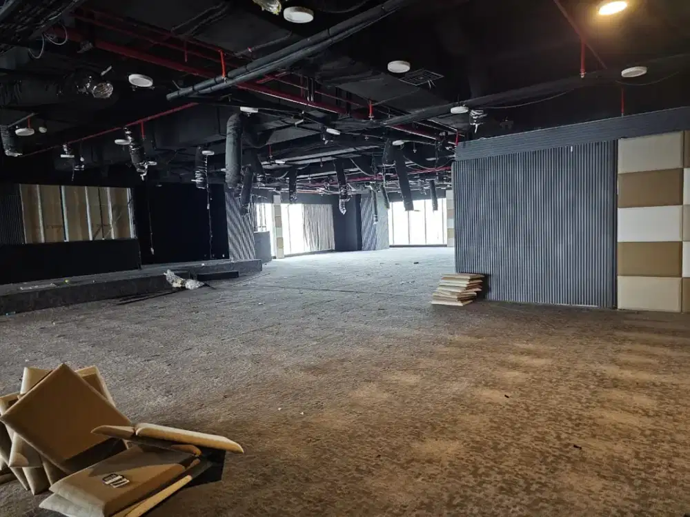 Office Spce Gold Coast, PIK, Luas 126 m2, Lantai Tengah