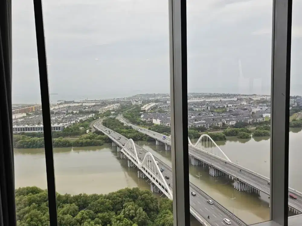 Gold Coast Office, PIK, Luas 188 m2, Lantai Tengah