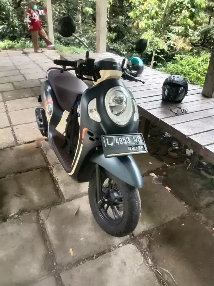 Honda Scoopy istimewa