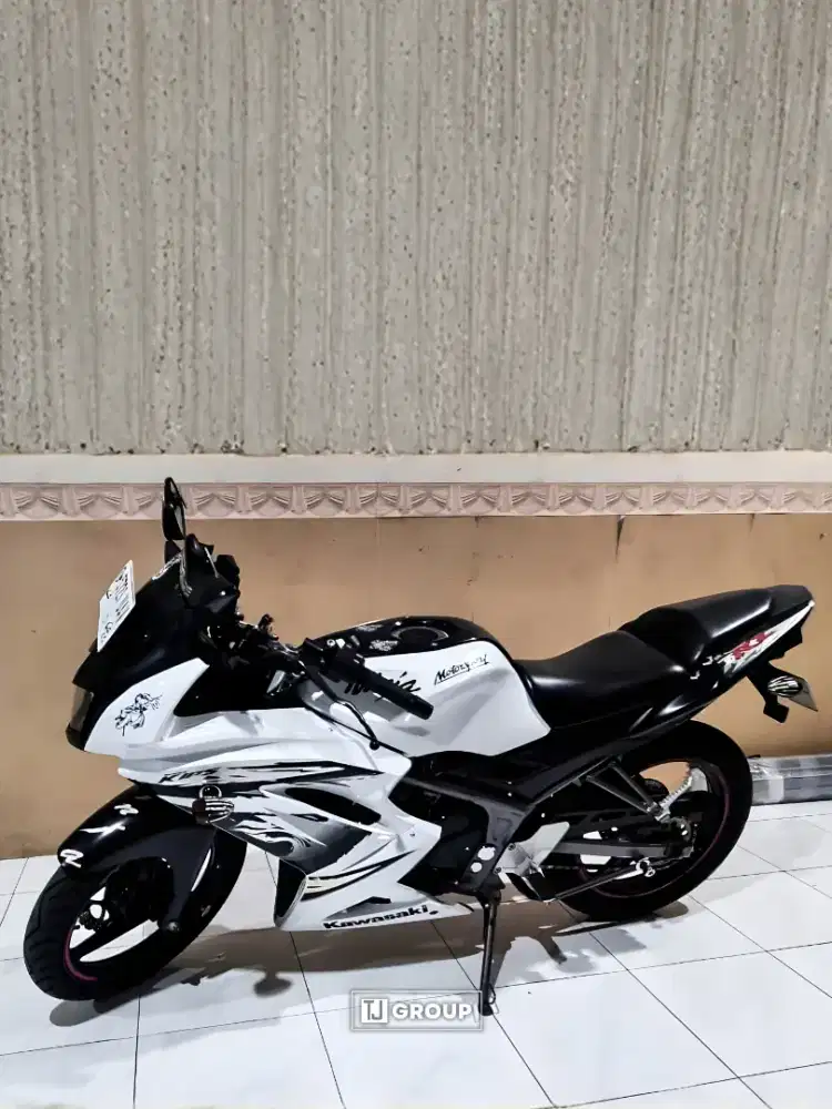 FOR SALE!! Ninja 150 RR 2012