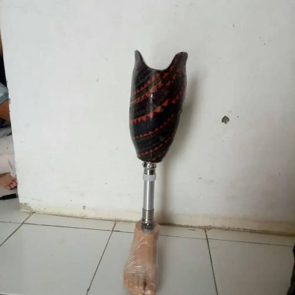Kaki palsu bawah lutut import