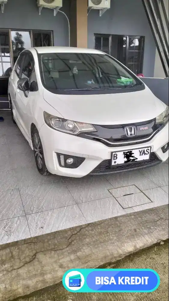 Bismillah, dijual mobil Honda Jazz GK5 RS 2016