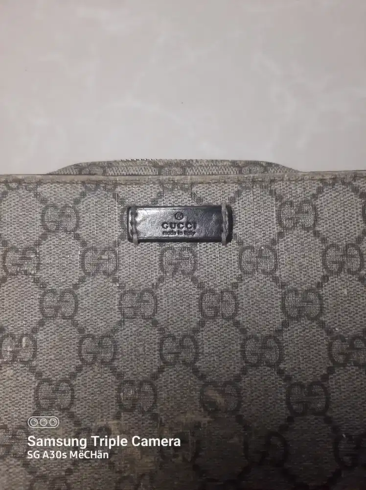 Tas dompet GUCCI