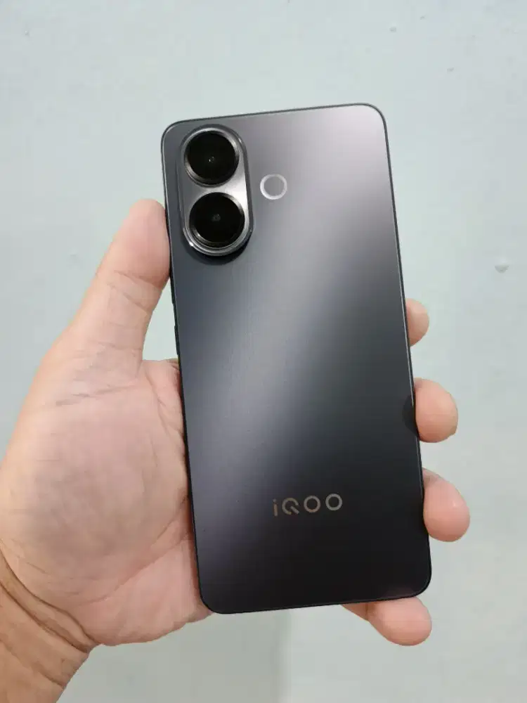 IQOO Z10R 8/256 Baru Pakai 2 Bulan Perfect Condition & Like New