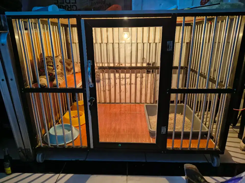 kandang kucing alumunium