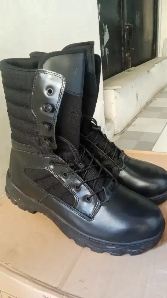 Jual Sepatu PDL ukuran 43 Rp 250 ribu