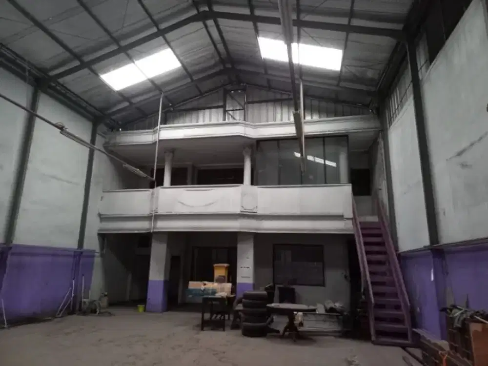 Bangunan Komersil Gudang Luas & Strategis Area Bekasi Cocok Untuk Jadi Showroom