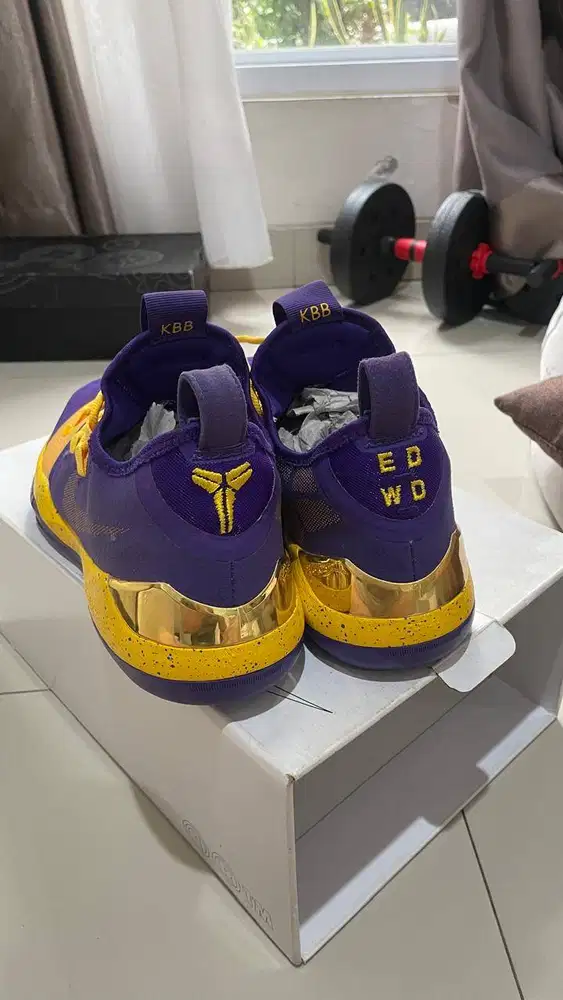 Sepatu Basket Nike Custom By You (Kobe Lakers Edition)