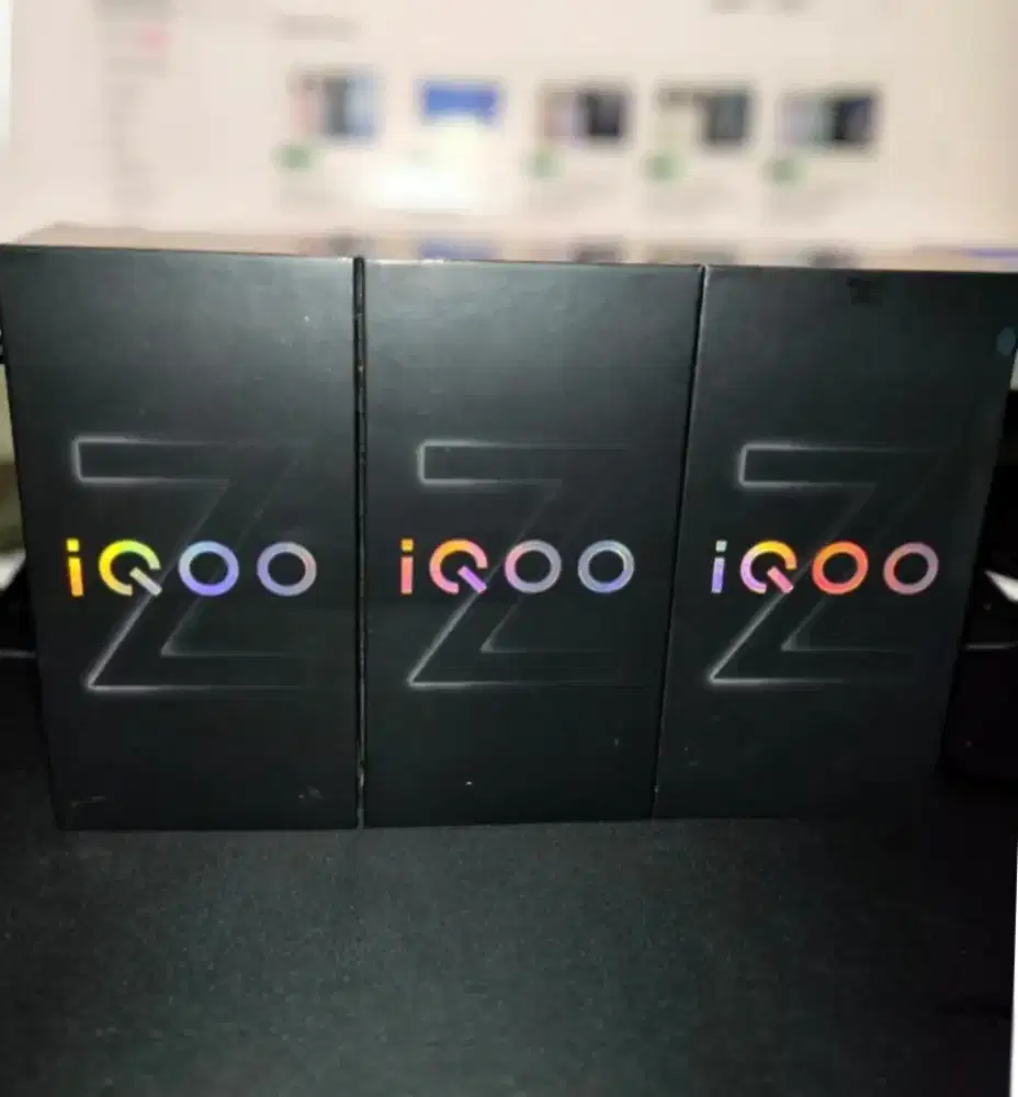 Iqoo Z10 5G 8/128 Garansi Resmi Baru Dan segel