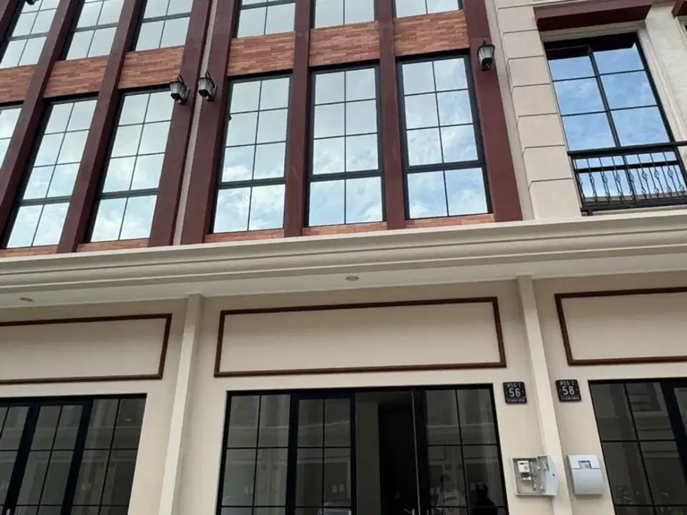 Disewa Ruko Stanford / Harvard PIK 2 Uk 4.5x12 m2 at Tangerang