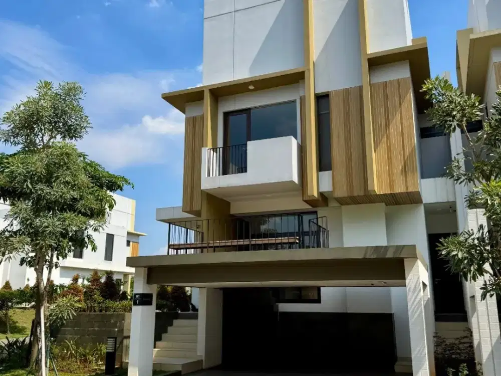 RUMAH MEWAH 2 LANTAI + ATTIC ROOM DEKAT QBIG BSD CITY