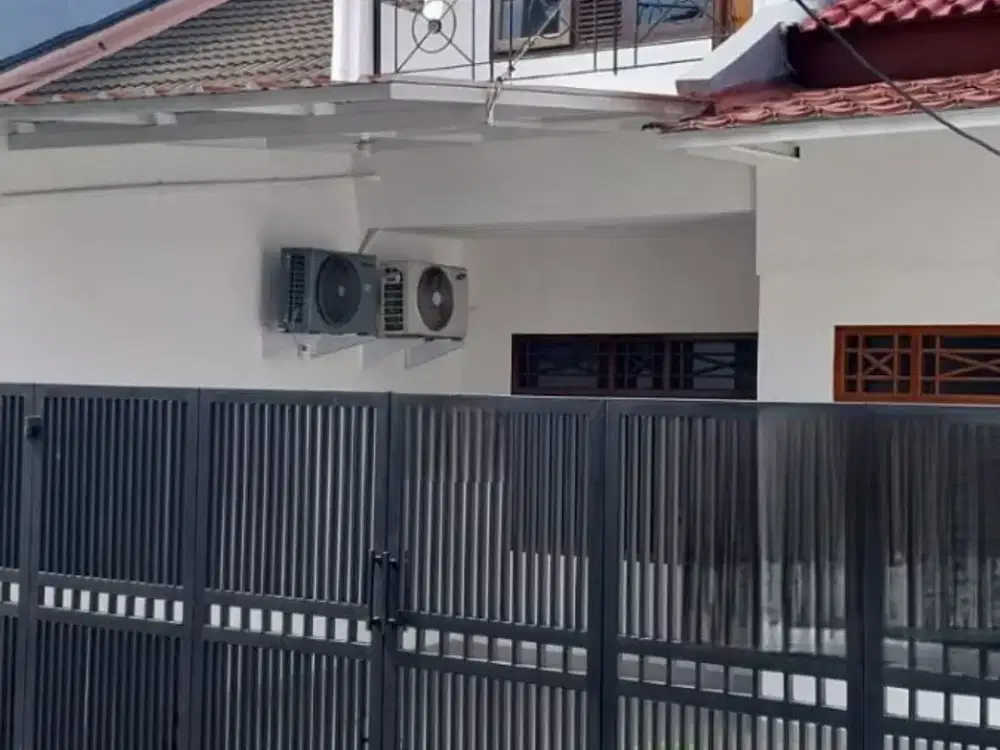 Rumah Pondok Bambu Duren Sawit 6x15m 2 lantai, jalan 2  mobil, akses mudah kemana mana