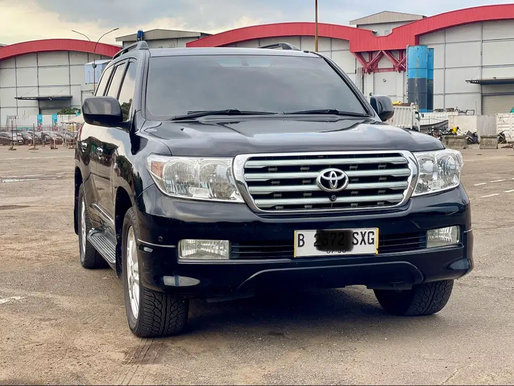 LAND CRUISER ZXR 4.6 BENSIN AT 2010