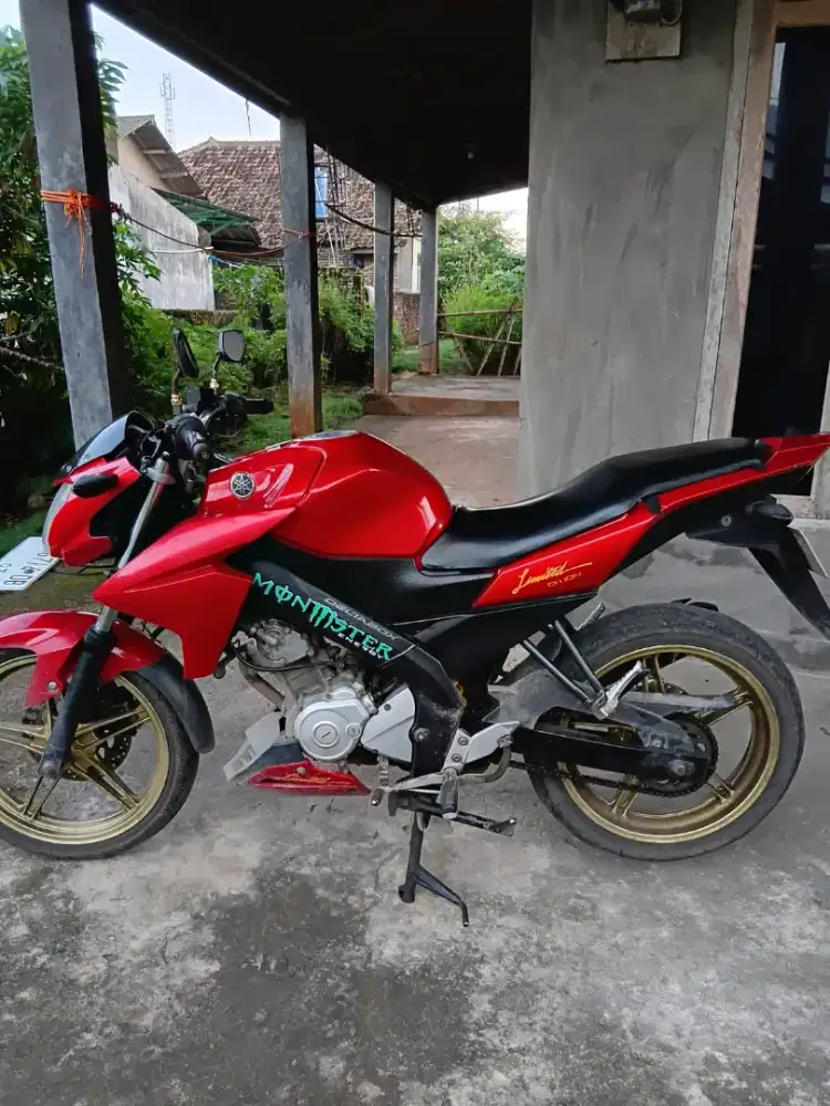 Di jual motor Yamaha Vixio di jual pengen ganti metik