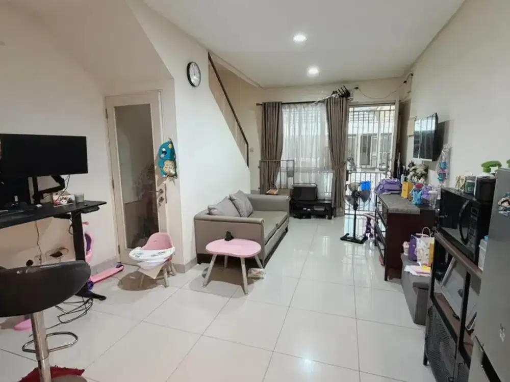 Dijual rumah 2 lantai siap huni di golf lake residence