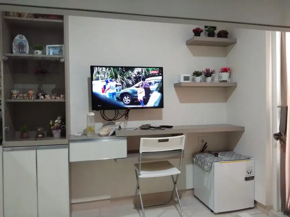 Apartemen Unit Studio & Full Furnish Dengan Pemandangan Danau – Springlake Bekasi.