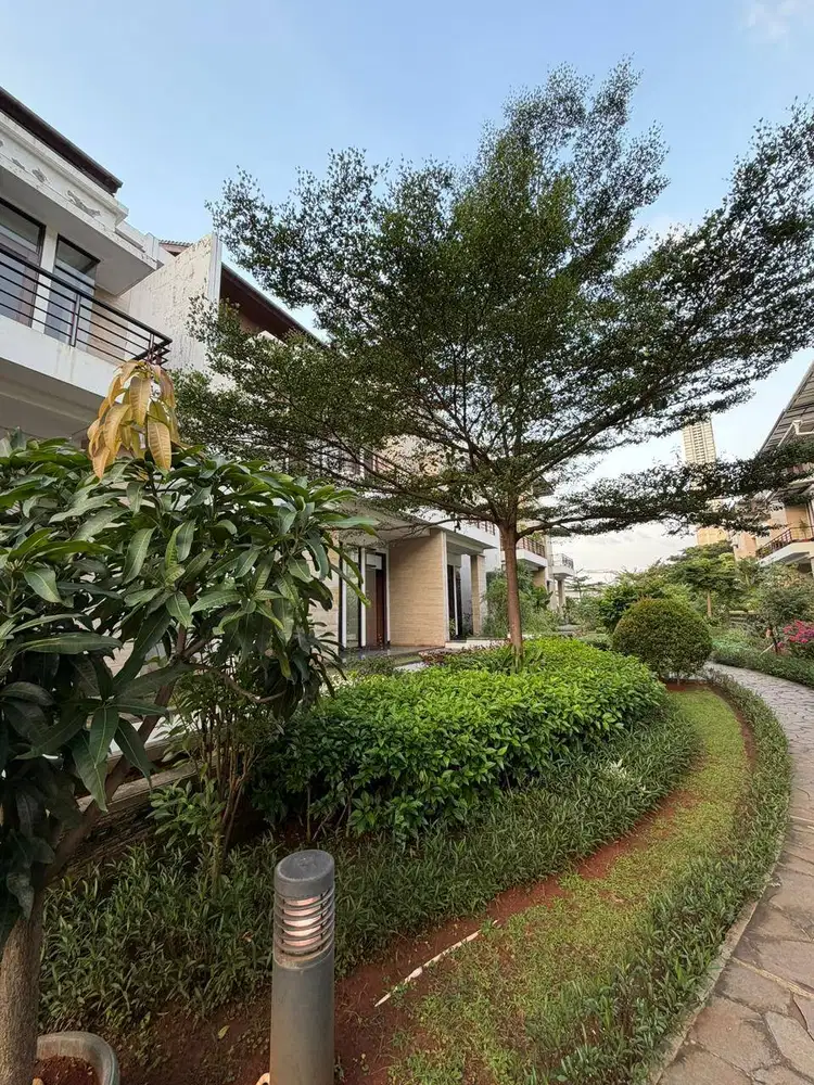 BANTING HARGA, HUNIAN UNIK DAN ASRI DI JAKARTA PUSAT DEKAT BANYAK AREA