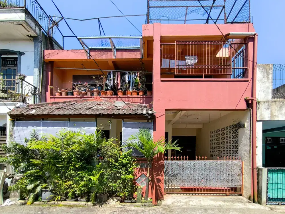 Rumah SHM Luas 3 Lantai 15 Mnt ke The Park Sawangan Siap KPR J-38077