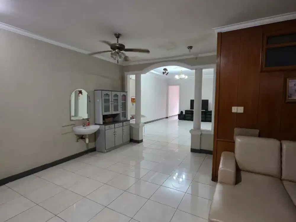 DISEWAKAN RUMAH MEKAR WANGI BANDUNG SEMI FURNISH