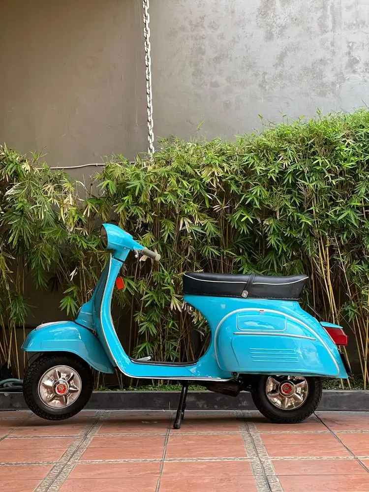Vespa Super 73 (Astuti) Part Original!