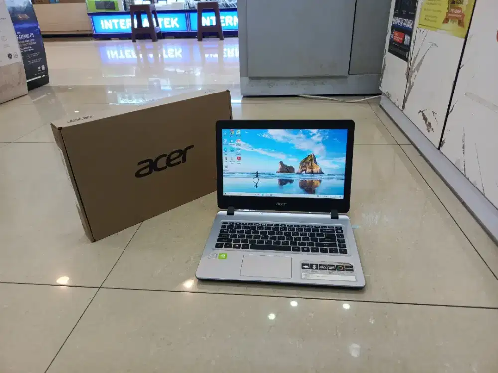 Laptop secon Acer i3 gen 7 Nvidia GeForce.