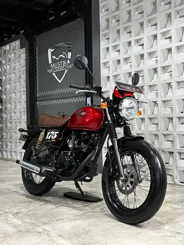 Kawasaki w175 cafe