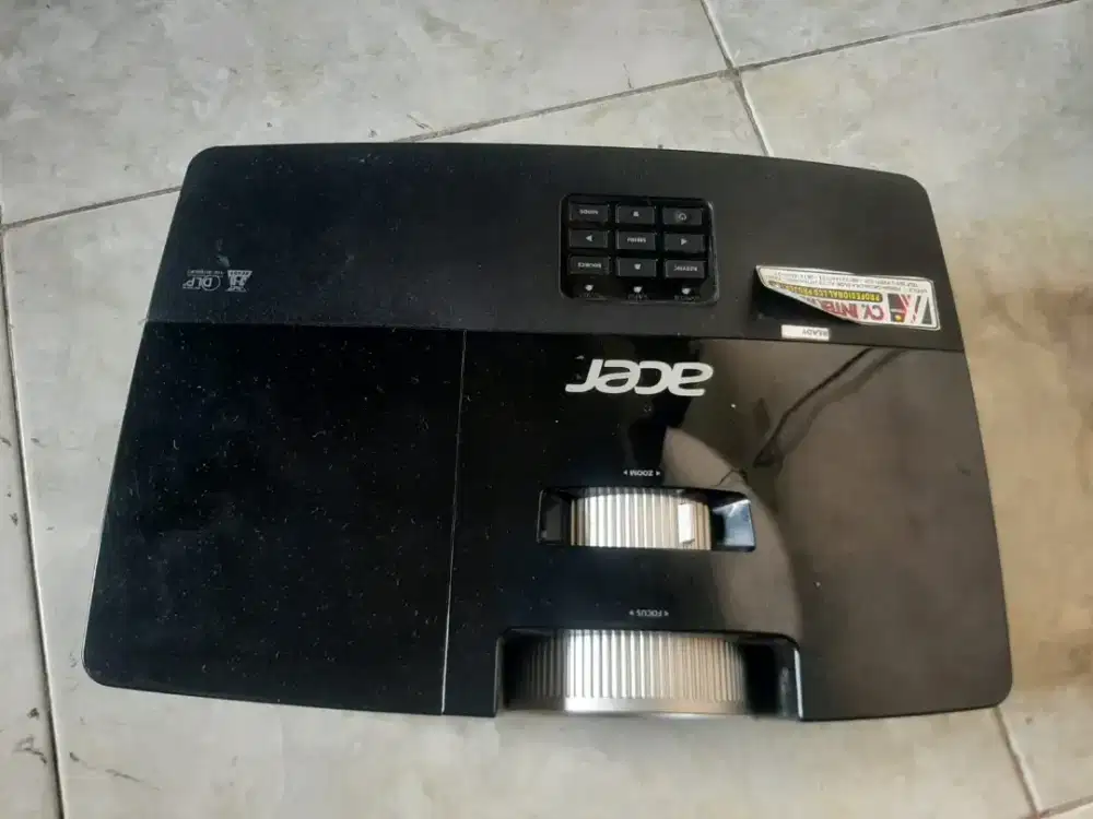 Projector acer x1183 jos