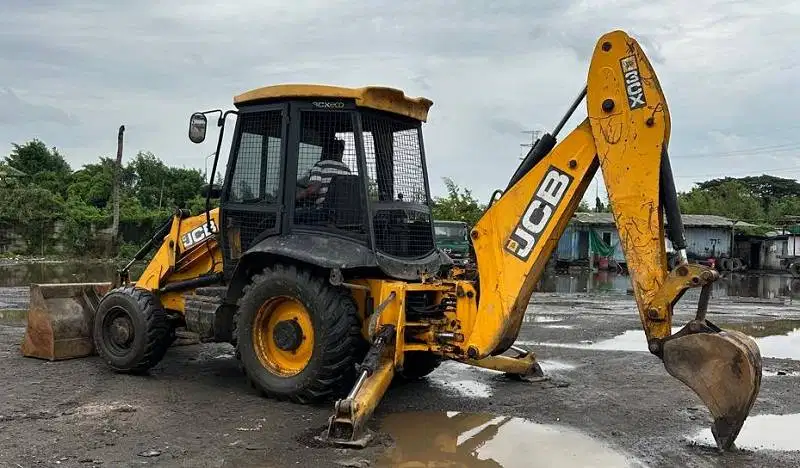 Dijual Backhoe Loader JCB 3CX Tahun 2012