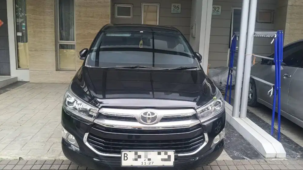 DIJUAL INNOVA HITAM TAHUN 2017