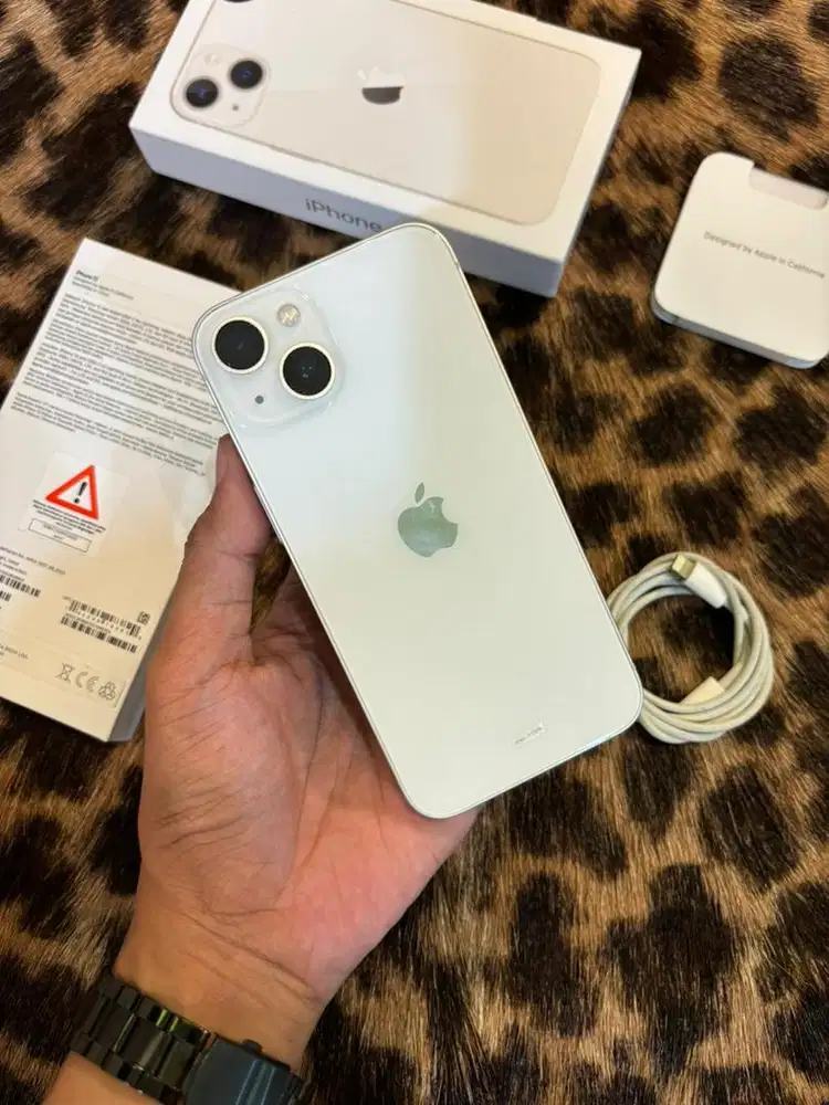 iPhone 13 128GB BH88 Resmi (White)