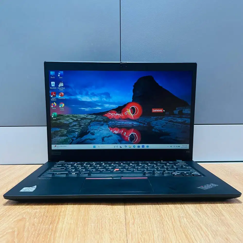 LAPTOP LENOVO THINKPAD X13 // RAM 8GB // SSD 256GB