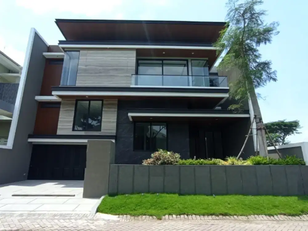 DIJUAL RUMAH PREMIUM TERDEPAN GWALK CITRALAND, DOUBLE WAY 20 METER !