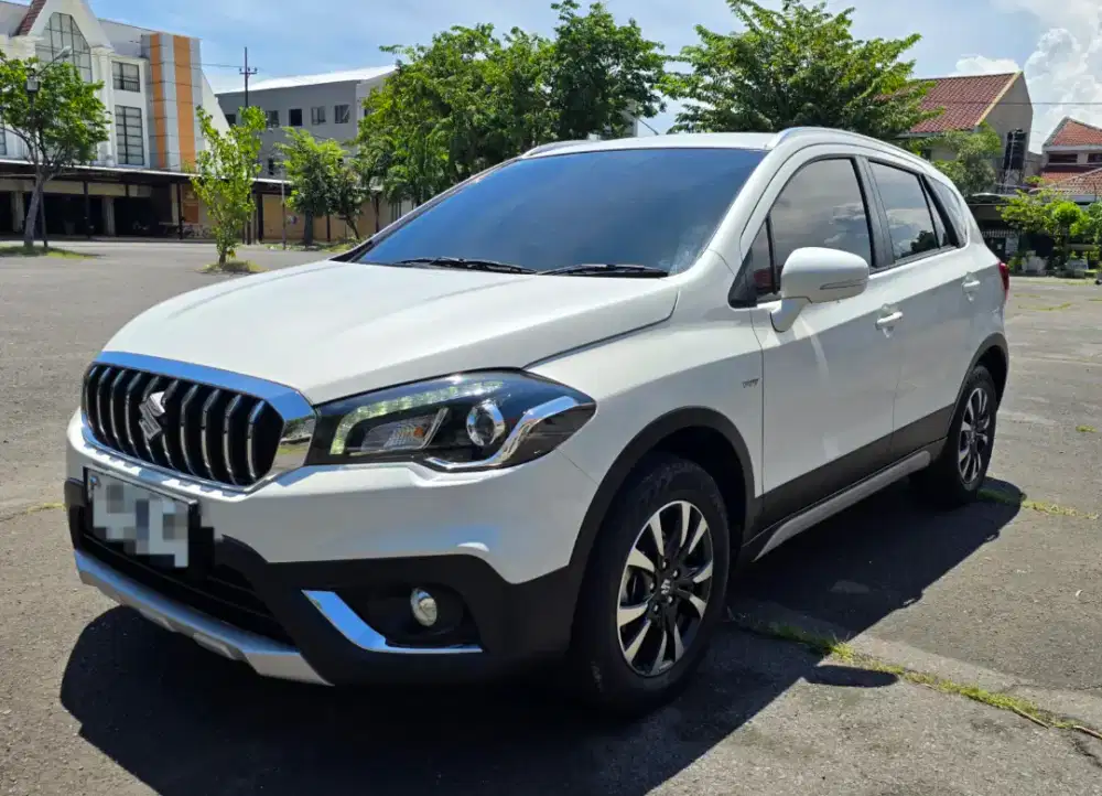 Suzuki Scross OVER At 2022 (Low KM)